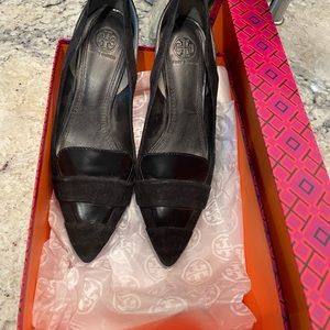 Tory Burch pumps. Excellent condition.